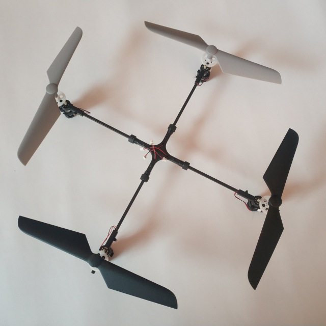 محرك بدون قلب 8520 720، إطار ط - مراجعة Quadcopter Frame وسعره